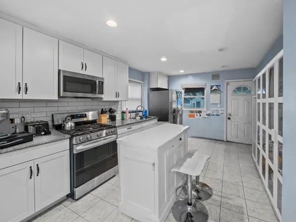 1419 East 54th Street image 6 of 16