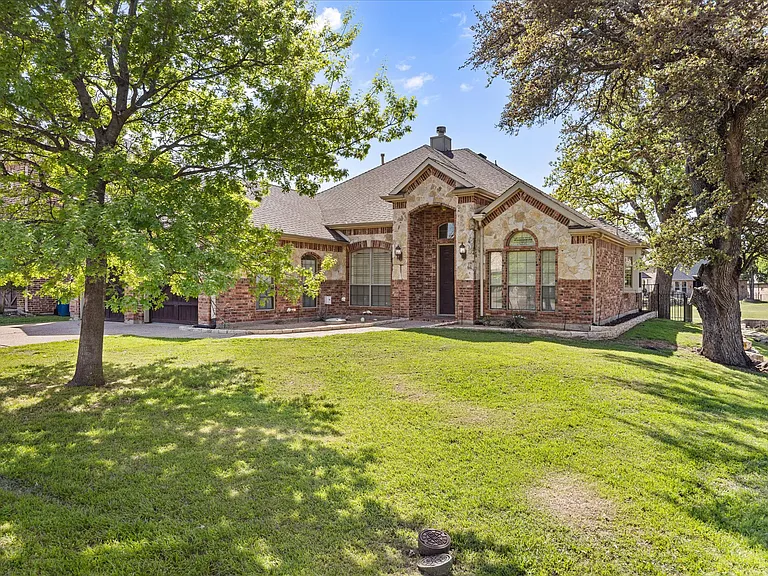 12245 Fairway Meadows Dr — Photo 2