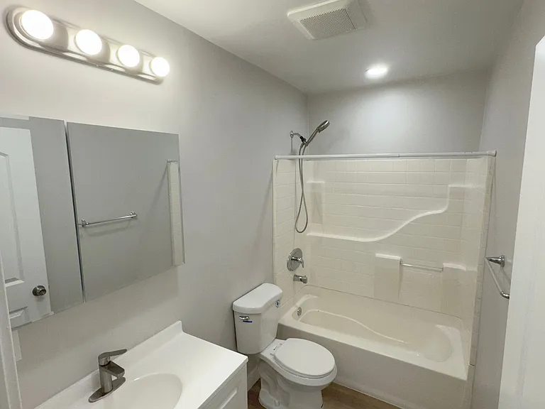 13217 Park St #13219 — Photo 8