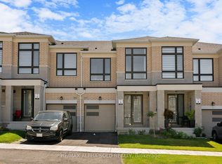 957 Grosbeak Trl, Pickering, ON L1X 2R5