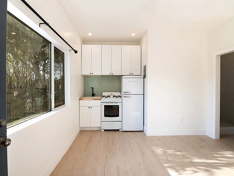 Bonnie Brae — Photo 1