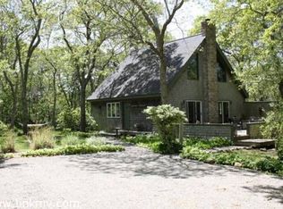 27 Inca Rd, Vineyard Haven, MA 02568