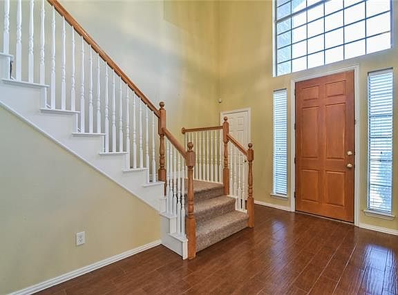 2nd image of 1314 Thistle Ln