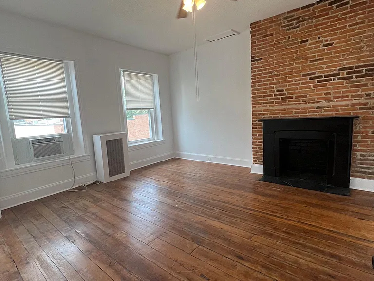 859 Hollins St #2R — Photo 7