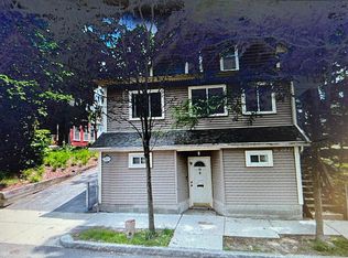 39 Florence St, Worcester, MA 01610