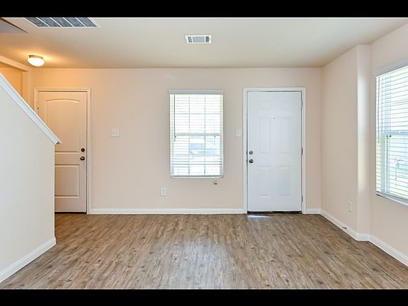 5th image of 12047 Veterans Ranch Rd