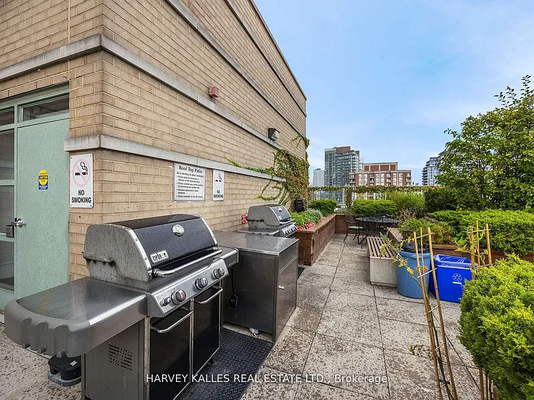 109 Front St E #512 — Photo 23