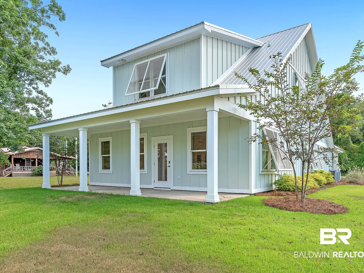 3 bed, 3.5 bath, 2315 sqft, $3,900 — Photo 3