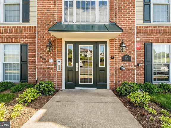 4th image of 2507 Shelley Cir Unit 2C