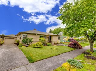 8928 SE Harrison St, Portland, OR 97216