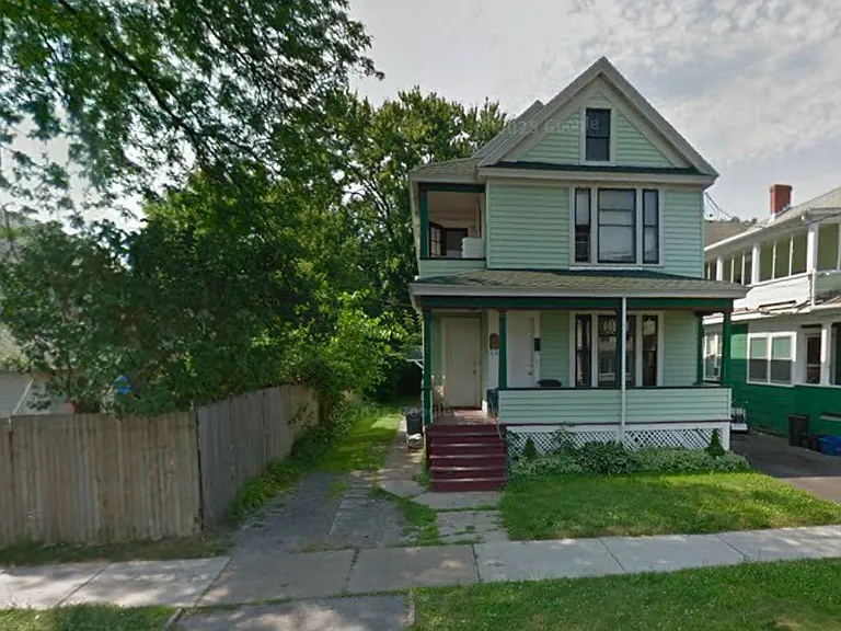 307 Apple St #1 — Photo 1