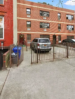 Rented by Nooklyn NYC LLC | media 6