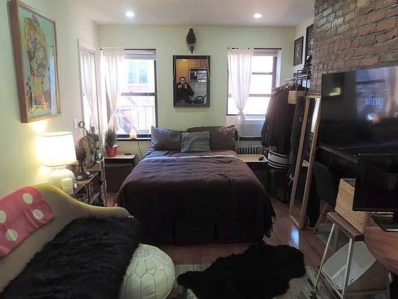 2nd image of 160 Orchard St APT 9R
