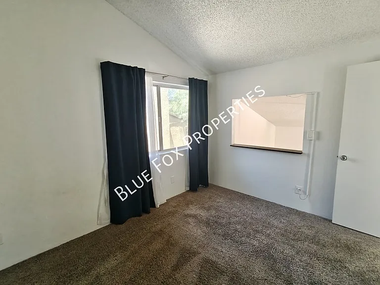 880 E Peppergrass Ln — Photo 15