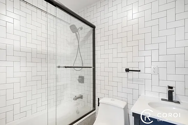 Rented by Coroi Corp | media 8