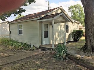 629 E 2nd St, Rochester, IN 46975