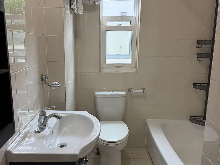 1190 Avenue Rd #2 — Photo 8