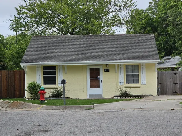 416 Hayes Ct, White Settlement, TX 76108