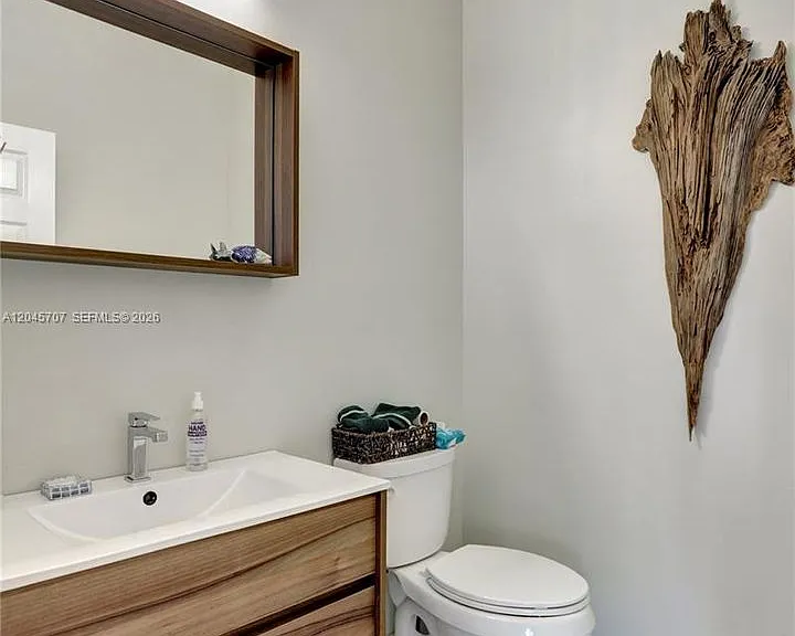 1653 Winterberry Ln #1653 — Photo 15