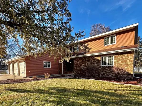 105 Westwood Ct, Thief River Falls, MN 56701