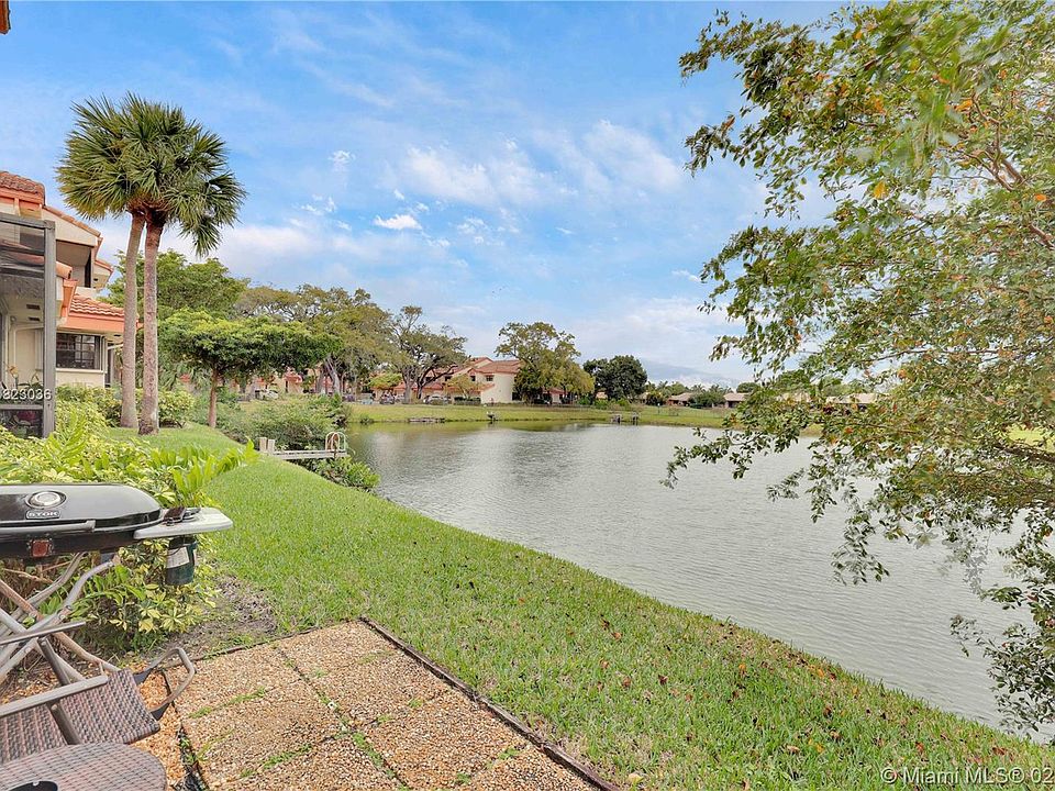 1st image of 3507 Emerald Oaks Dr #1804