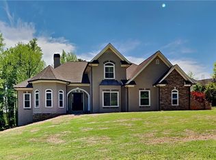 265 Castlewood Rd, Tyrone, GA 30290
