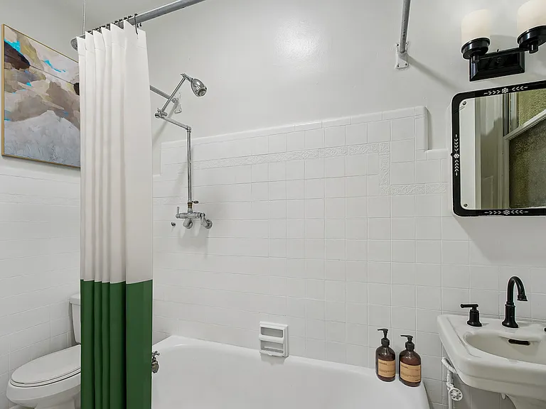 ReNew on Temple — Photo 9