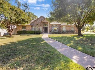 5112 Timber Creek Dr, Tyler, TX 75703