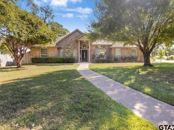 5112 Timber Creek Dr, Tyler, TX 75703