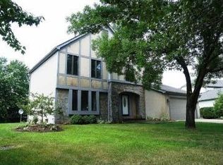 2276 Fernleaf Ln, Columbus, OH 43235