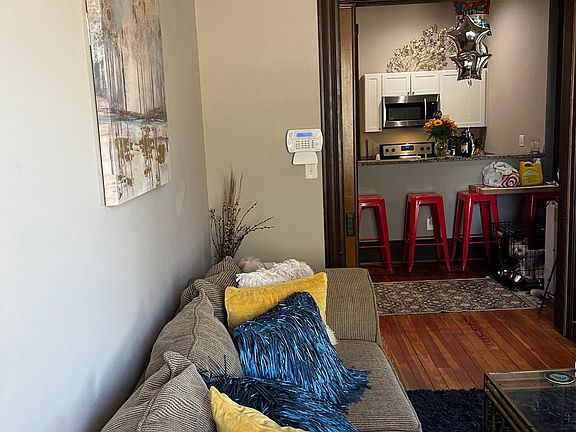 4th image of 1806 Allen Ave #B