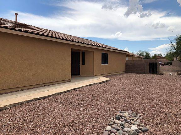 4th image of 2229 W Roundwood Pl