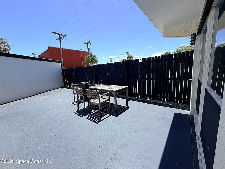 1464 Guava Ave — Photo 11