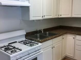 769 E Knox St, Galesburg, IL 61401