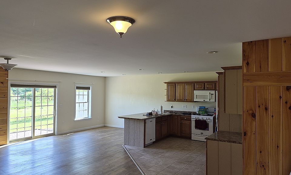 1st image of 20 Frenchmen Ln #1