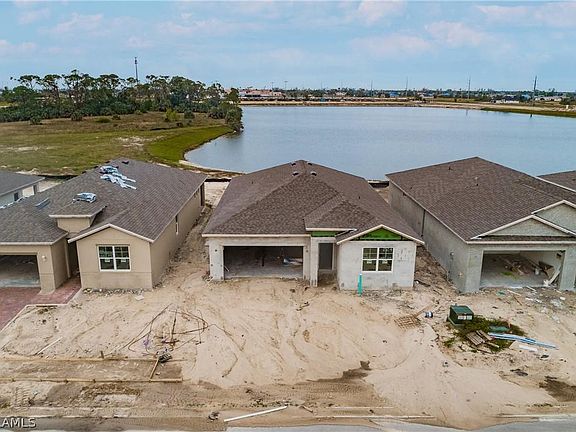 3rd image of 616 Parkshore Lake Ave