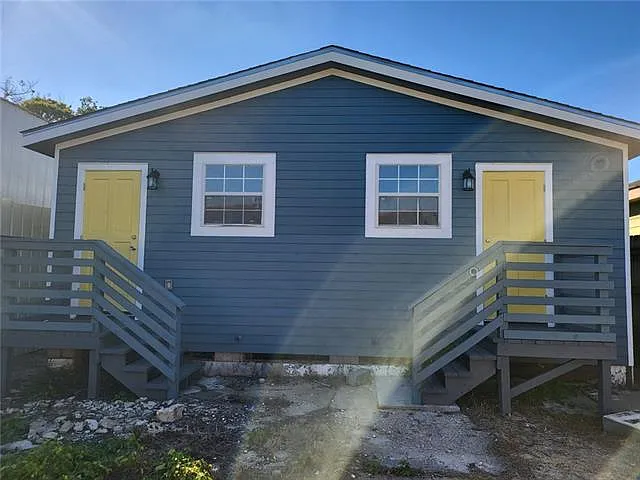 2129 Spain St — Photo 14