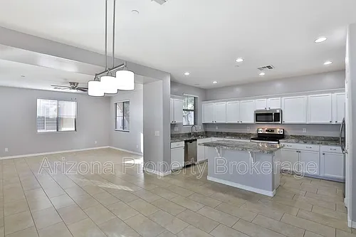 3879 E Santa Fe Ln Photo 1