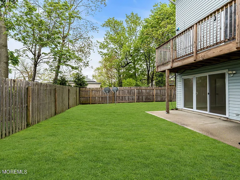 190 Spruce St #4 — Photo 35