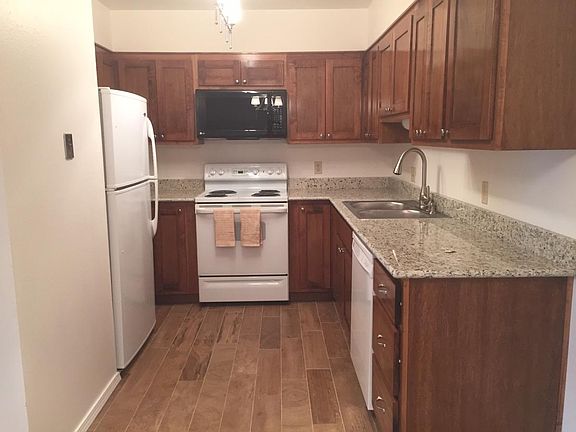 2nd image of 3055 Trinity Dr APT 528