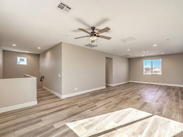 729 Milan Ave — Photo 18