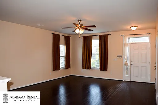 Great home for rent in Leeds! Available to View with 48 Hour Notice — Photo 2