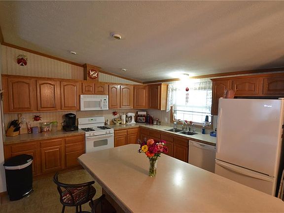 5th image of 6328 Whispering Woods Dr #94