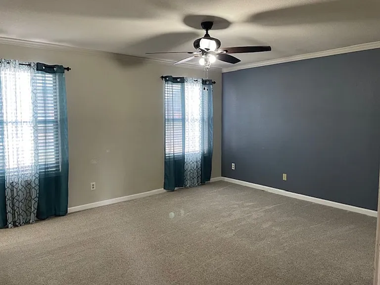 7601 Thompson Pkwy — Photo 7