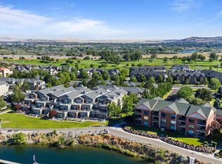 334 Columbia Point Dr Unit 202, Richland, WA 99352