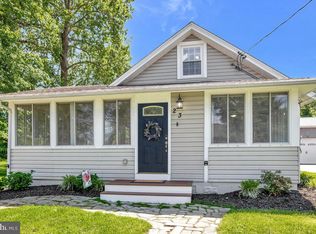 23 Ridge Ave, Edgewater, MD 21037