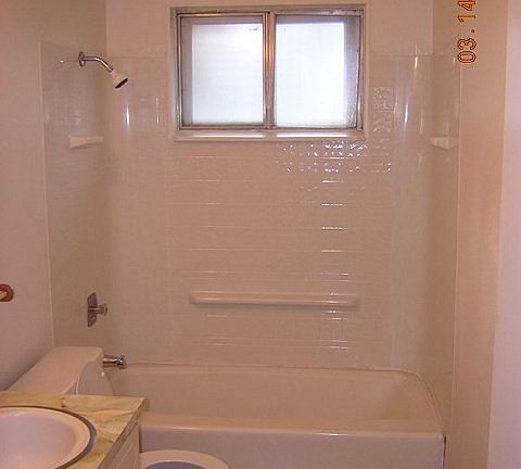 5th image of 914 Franklin Pl NE