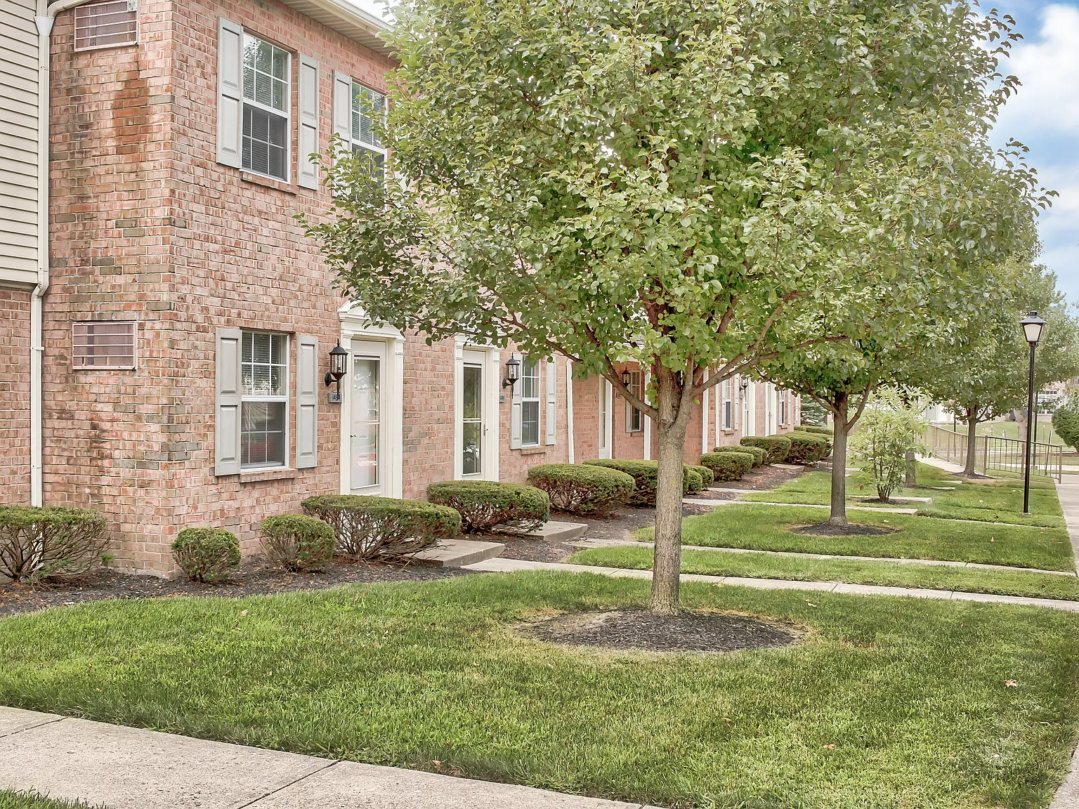 Parkview Place Apartments — Photo 2