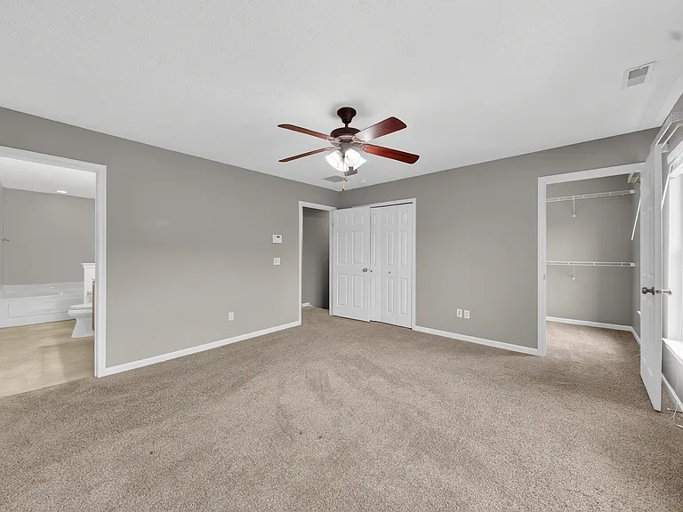 109 Clay Ct — Photo 9