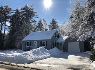 31 Farwell Ave, Cumberland, ME 04021